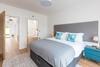 Spacious, Contemporary Seaside Luxury With Hot Tub