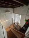 Airbhouse Private Rooms & Apartments