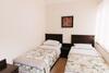 Hostal Trip.le Guest House